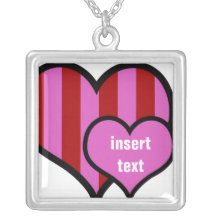 Collar de los corazones del caramelo