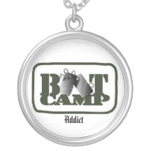 Collar del adicto a Boot Camp