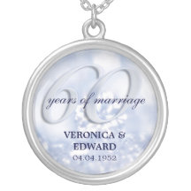 Collar del aniversario del diamante