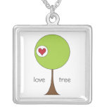 Collar del árbol de amor