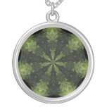 Collar del caos de la selva