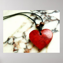Collar del corazón poster