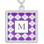 Collar del monograma de Argyle