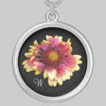 Collar del monograma de la flor combinada collares