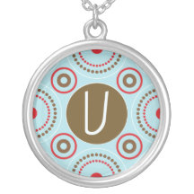 Collar del monograma - letra U