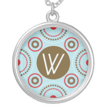 Collar del monograma - letra W