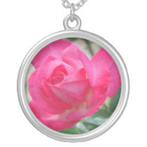 Collar del rosa rojo collares