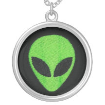 Collar EXTRANJERO VERDE de la cara