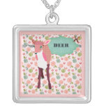 Collar floral rosado de los ciervos