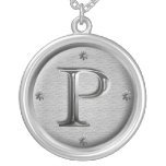 collar inicial de P