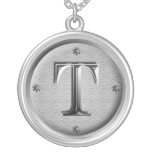 collar inicial de T