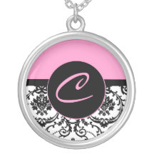 Collar inicial del monograma