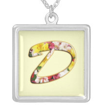 Collar inicial del monograma de D