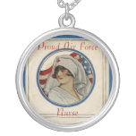 Collar orgulloso de la enfermera de la fuerza aére