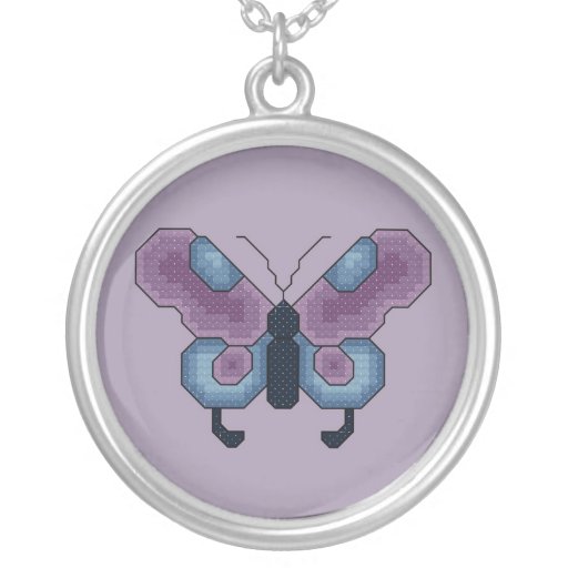 Collar púrpura y azul de la mariposa