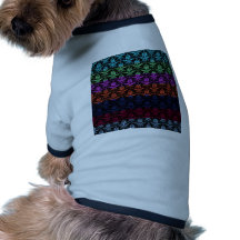 Colores de descoloramiento del damasco colorido el camisa de perro