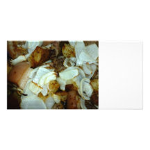Comida campestre del cerdo con las patatas y las c tarjeta fotográfica