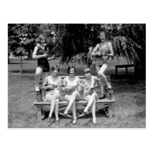 ¡Compruebe hacia fuera esos Ukuleles! - los años 2 Tarjeta Postal