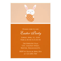 Conejito de pascua lindo (naranja) invitación personalizada