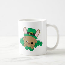 Conejito del día de St Patrick Tazas