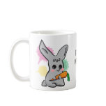 Conejito lindo gris del vegano con la taza de la z tazas