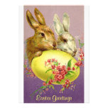 Conejitos de pascua e invitación del vintage del h