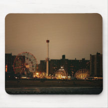 Coney Island en la noche Tapete De Ratón