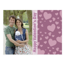 Confeti de los corazones de la tarjeta del día de 