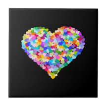 Confeti de los corazones del arco iris azulejo