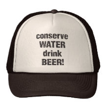 ¡Conserve el agua, cerveza de la bebida! Gorras De Camionero