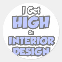 Consigo alto en diseño interior etiqueta redonda