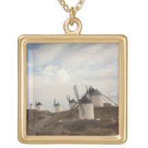 Consuegra, molinoes de viento antiguos de Mancha d Joyerias Personalizadas
