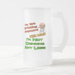 Consumición de menos regalos de las camisetas de l tazas de café