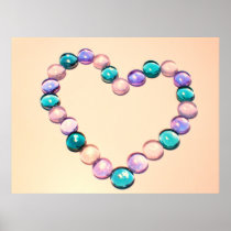 Corazón de la cuenta de cristal posters