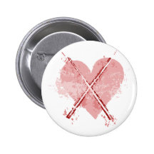 Corazón golpeado pin