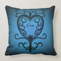 Corazón gótico elegante del victorian en amor azul almohada