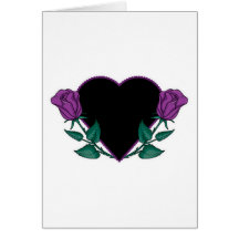corazón negro de los rosas púrpuras tarjeton