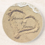 Corazón personalizado en los prácticos de costa de posavasos para bebidas