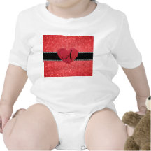 Corazón rojo del rojo del brillo del monograma trajes de bebé