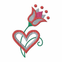 Corazón rosado y camisa bordada flor