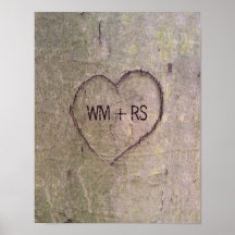 Corazón tallado en un árbol impresiones
