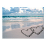 Corazones dibujados en la arena tarjetas postales