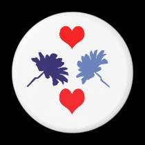 Corazones e imán rojos de las flores del azul imanes