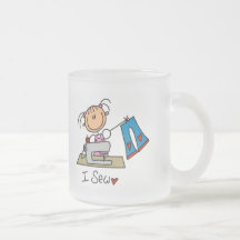 Coso las camisetas y los regalos tazas