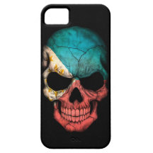 Cráneo filipino de la bandera en negro iPhone 5 Case-Mate cárcasa
