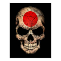 Cráneo japonés de la bandera en negro tarjetas postales