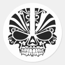 Cráneo maorí de la máscara del tatuaje pegatinas redondas
