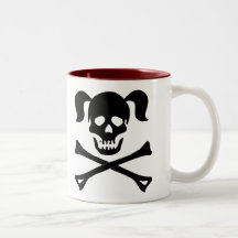 Cráneo negro y bandera pirata con las coletas taza de café