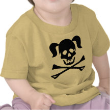 Cráneo negro y bandera pirata del chica con las co camisetas