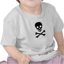 Cráneo y camiseta de la bandera pirata camisetas
